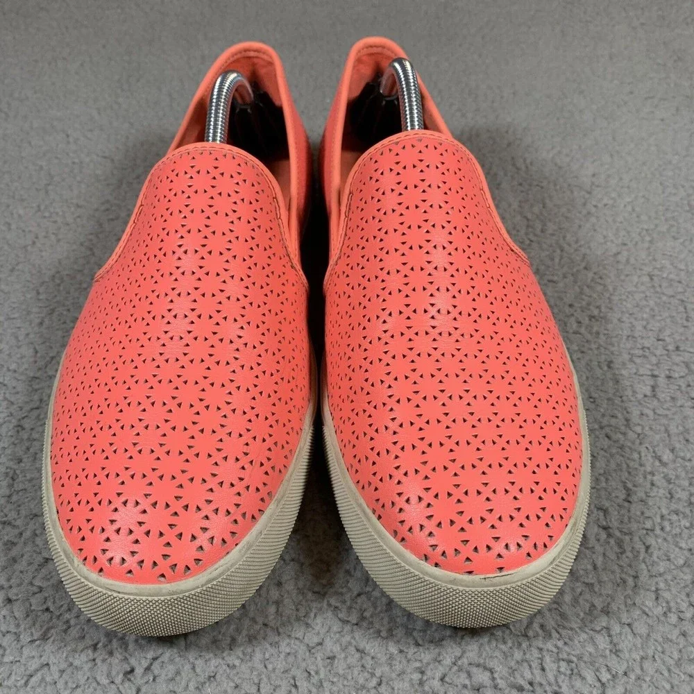 Under Armour Womens UA DJ Leather Low Top Slip On Sneakers Size 9.5  1286236-819